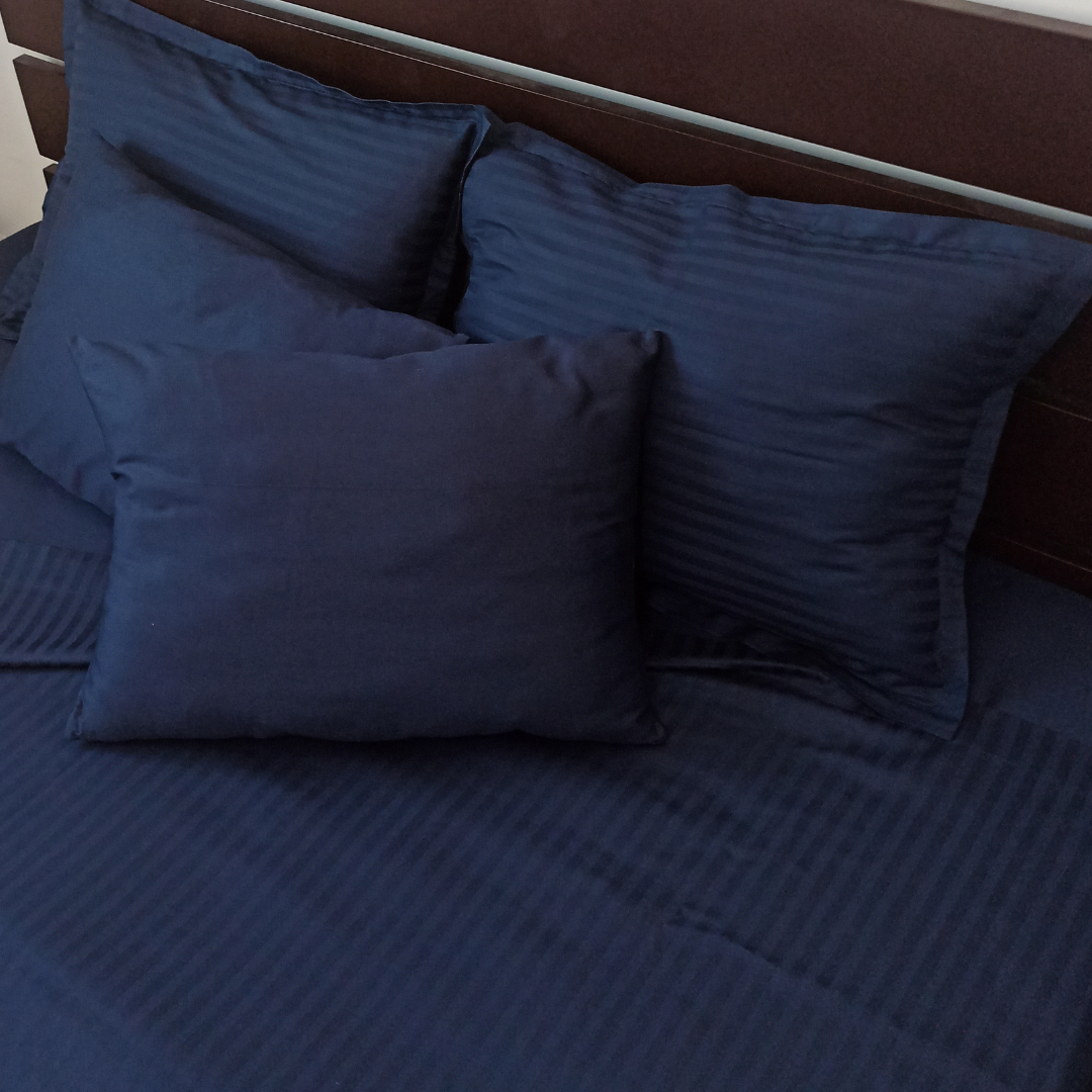 Parure de lit satin Bleu Marine rayée