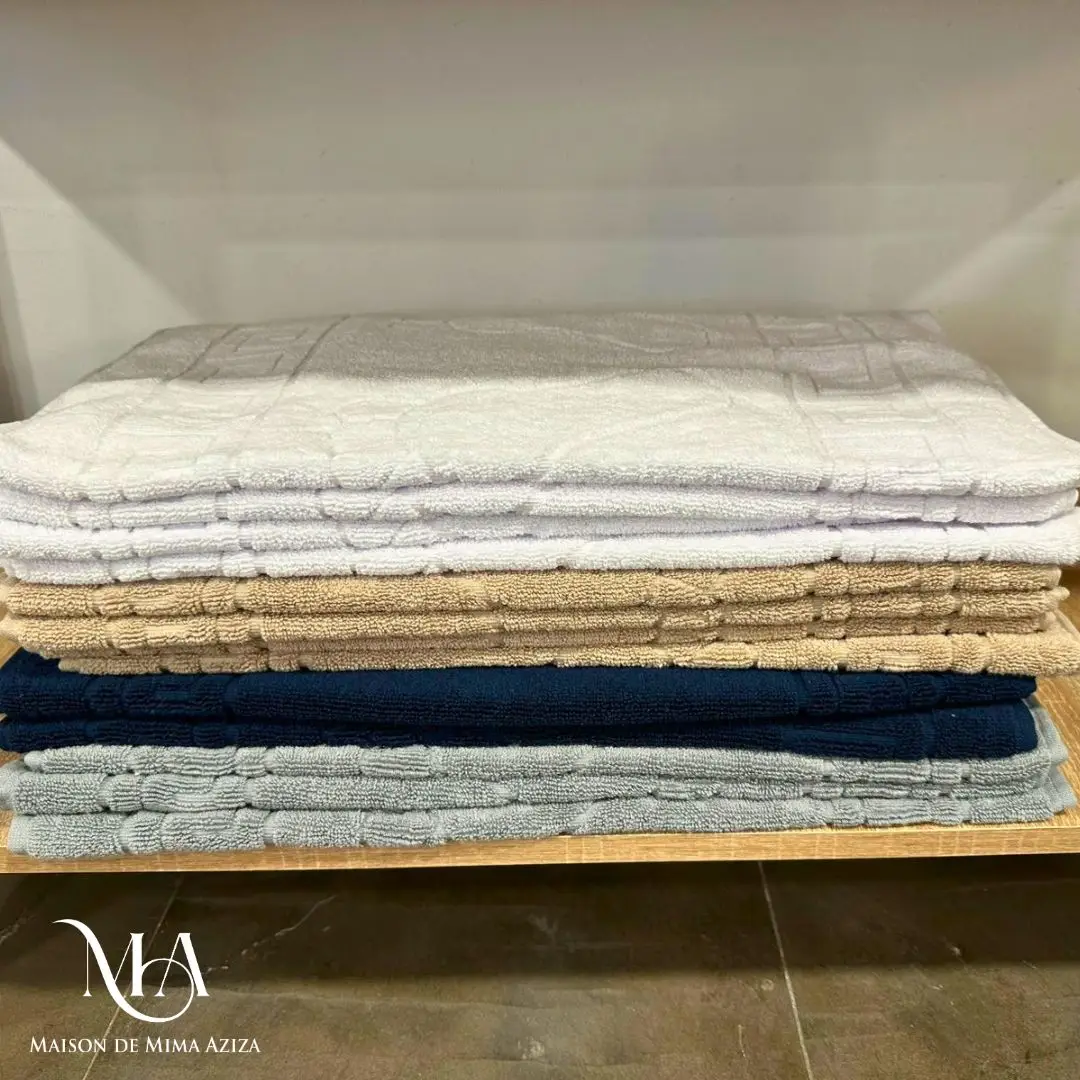 Tapis de Bain 100% Coton – Douceur & Absorption 50 × 80 cm
